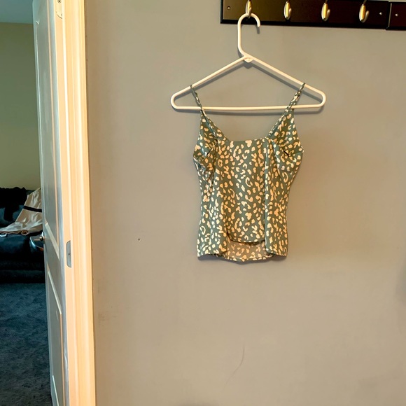 ASTR the Label - XS teal and white colored top - Picture 2 of 3